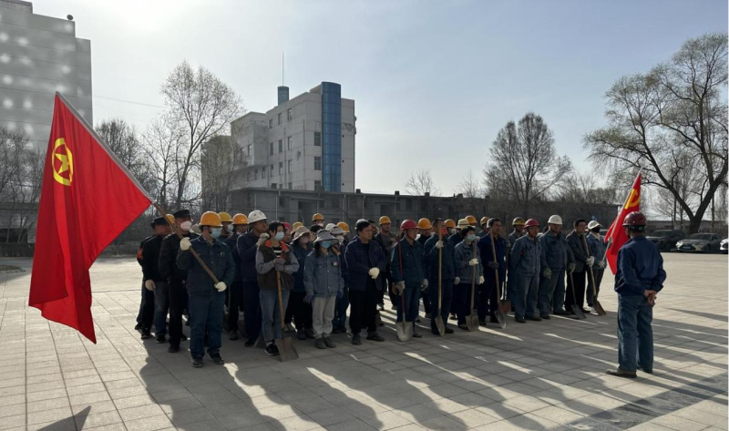 物產(chǎn)工投公司基層黨支部和公司團(tuán)支部聯(lián)合開展&ldquo;共筑家園 正植有你&rdquo;主題黨日、團(tuán)日活動