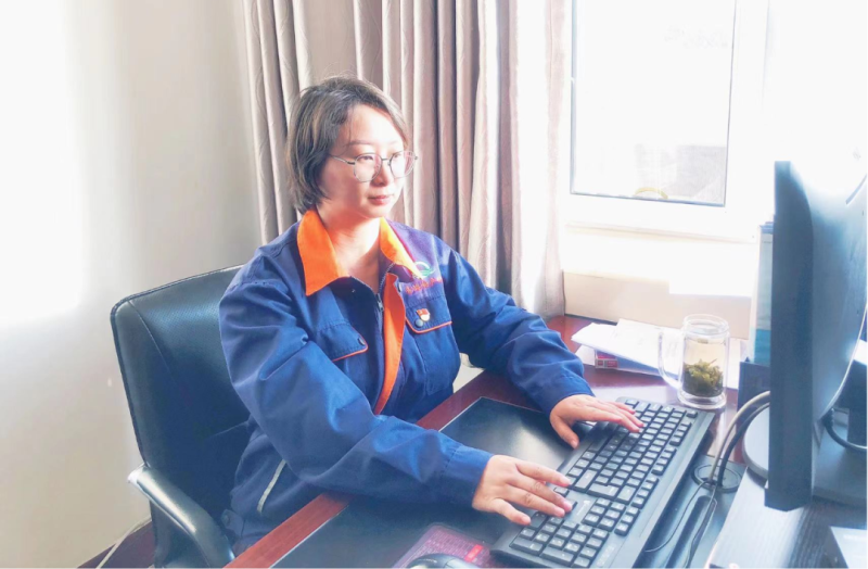 省物產(chǎn)集團(tuán)黨務(wù)工作者、先進(jìn)模范持續(xù)熱議黨的二十大精神（二）