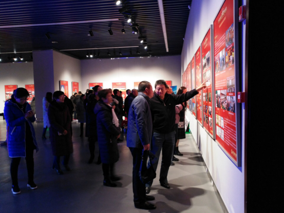 工投公司黨委開展&ldquo;主題黨日&rdquo;暨參觀省國資委 監(jiān)管企業(yè)改革開放40周年成就展活動(dòng)