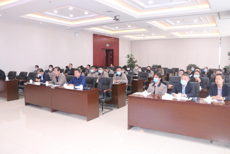 重學習、強隊伍、促發(fā)展――朝物開投公司舉辦網(wǎng)絡貨運知識培訓講座